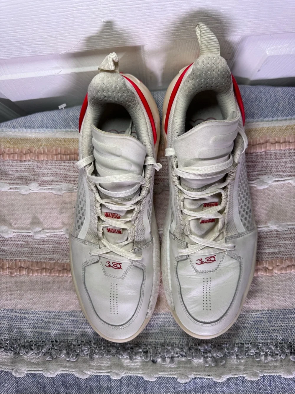 Men's White Sneakers with Red Accent — Low-Top Athletic Style